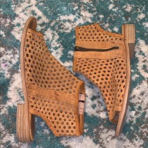 Musse & Cloud Sandals